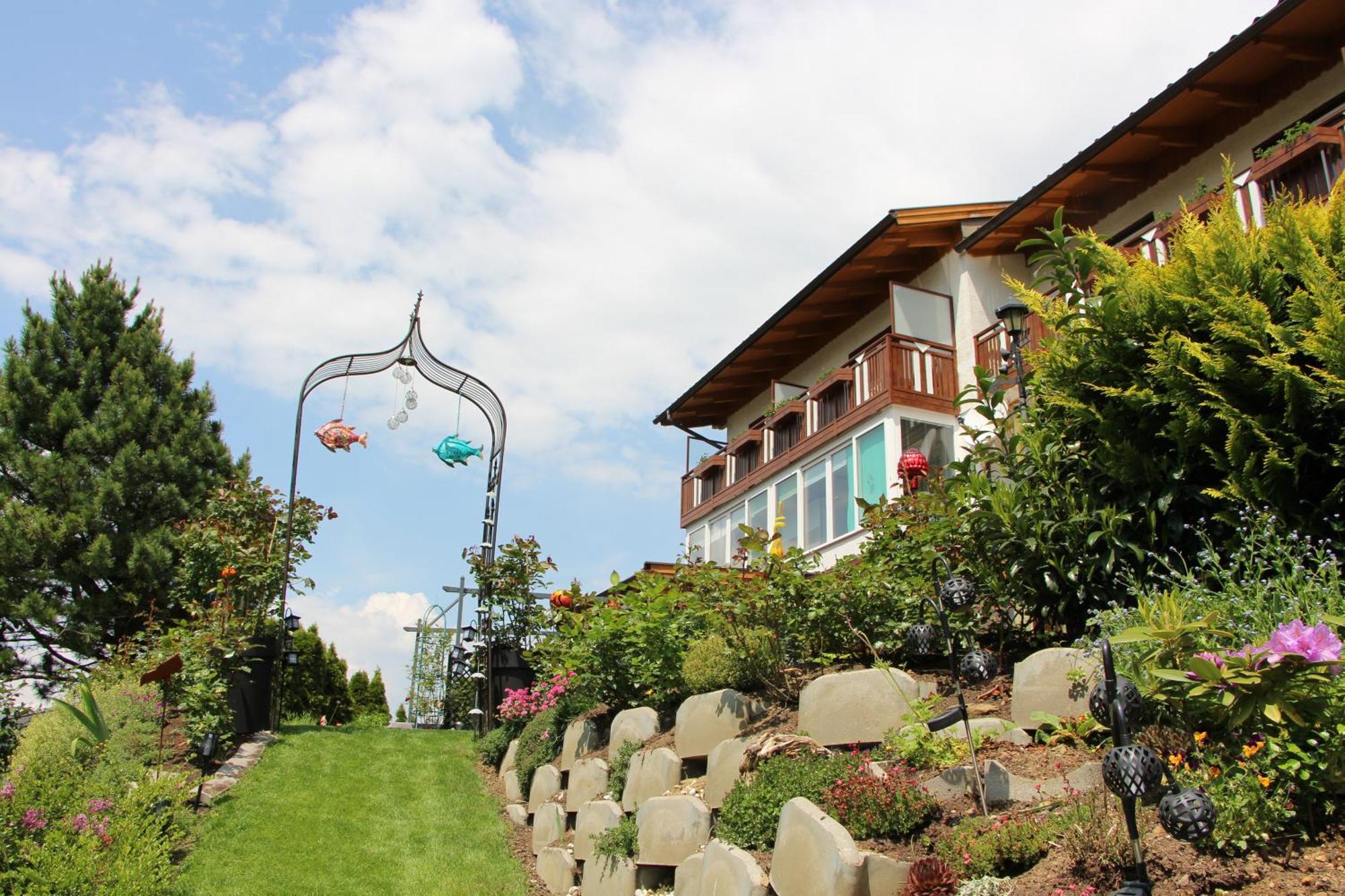 Hotel Haus Riedl Seeboden am Millstätter See Exterior foto